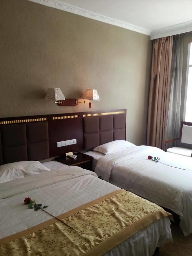Wudangshan Guobin Hotel 十堰 外观 照片